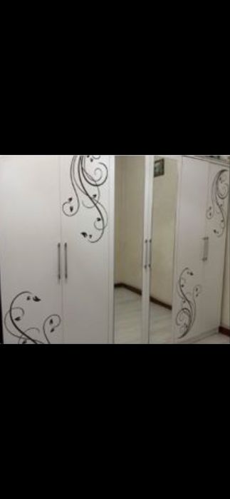 Шкаф 6-ти дверный