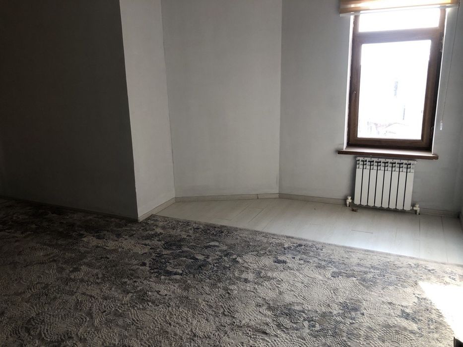 Kvartira sotiladi. 2021 yil subsidiya asosida olingan. 15 yil krediti