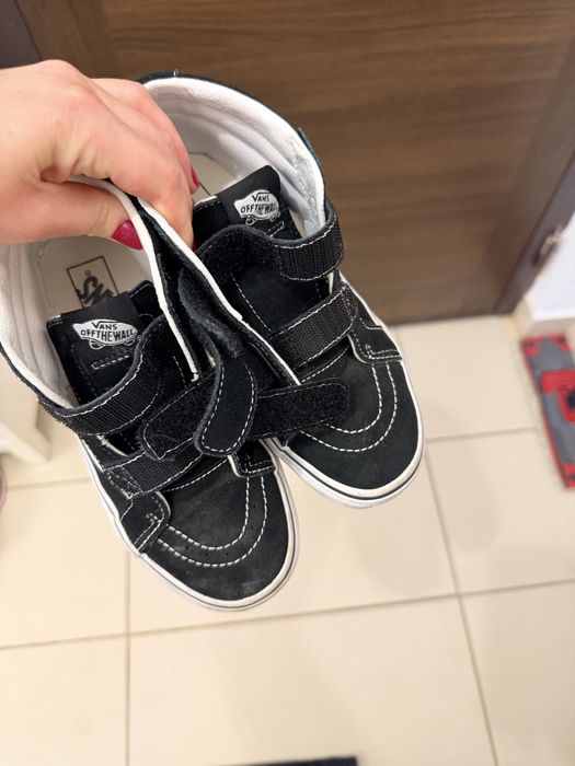 Vans nr 33 din piele intoarsa negri