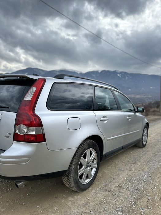 Volvo v50 на части