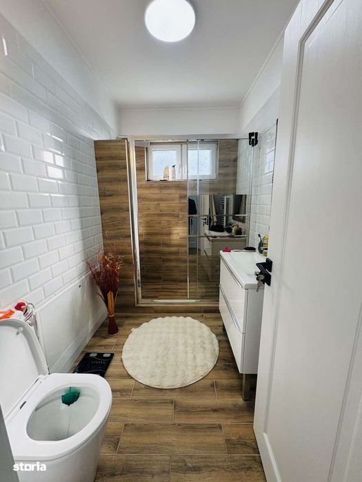 Vila nouă parter,central Livada