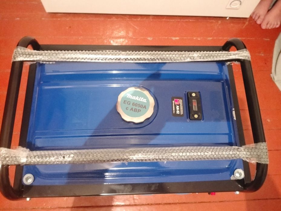 Срочно продам генератор