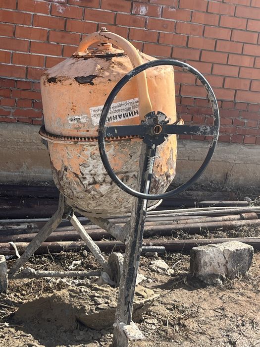 Продам бетономешалку