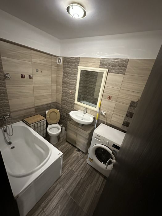 De inchiriat ap 2 camere decomandat