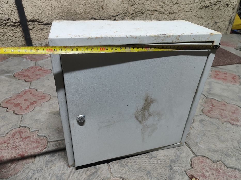 Продам щиток под счётчик