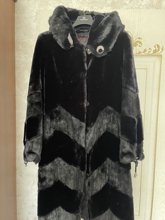 Продам норкувую шубу