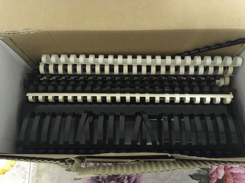 Aparat de indosariat cu inele plastic SUPU CB2100 PLUS + inele diverse