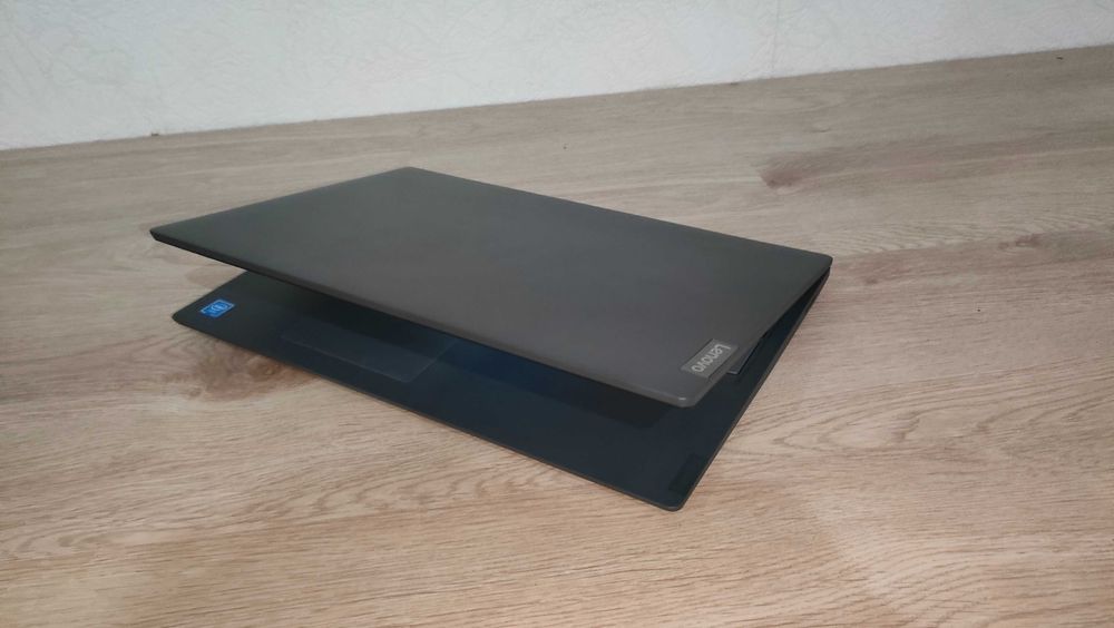 Ноутбук Lenovo V15-IGL 256 SSD NVMe