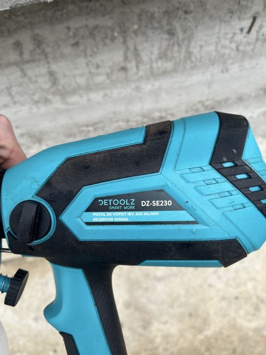 Vand pistol de vopsit