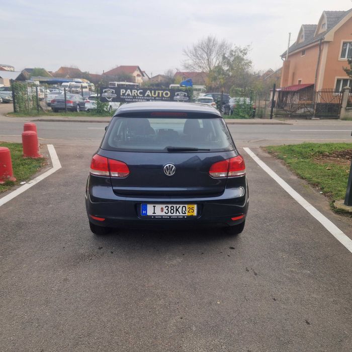 Volkswagen Golf 6  1.6tdi 105cp 2010 E5 camera pret 4390eu neg