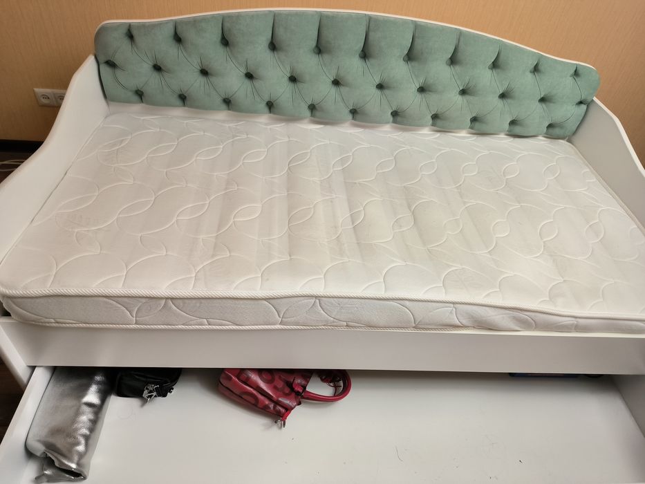 Продается кровати