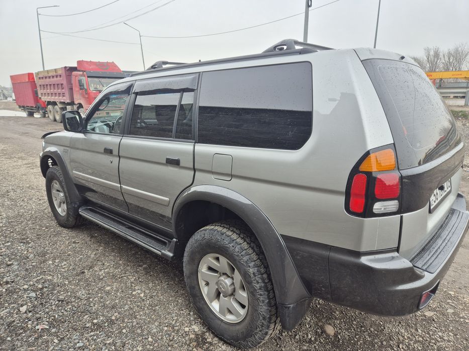 Mitsubishi Montero Sport