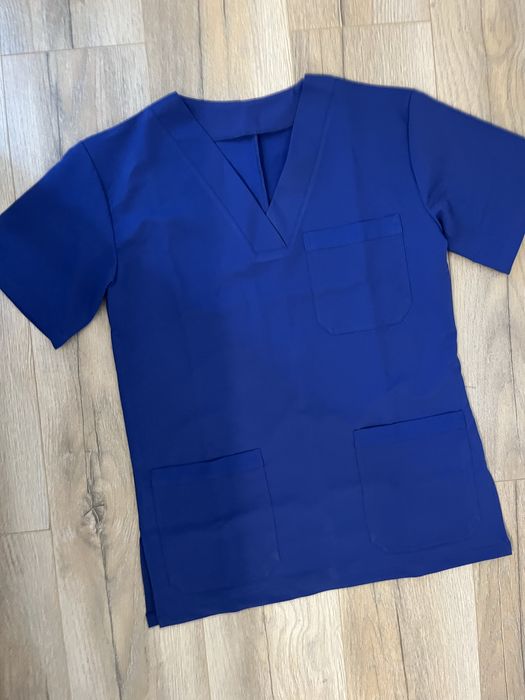 3 Costume medicale si 2 halate