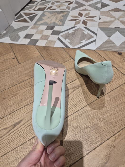 Продам туфли нубук