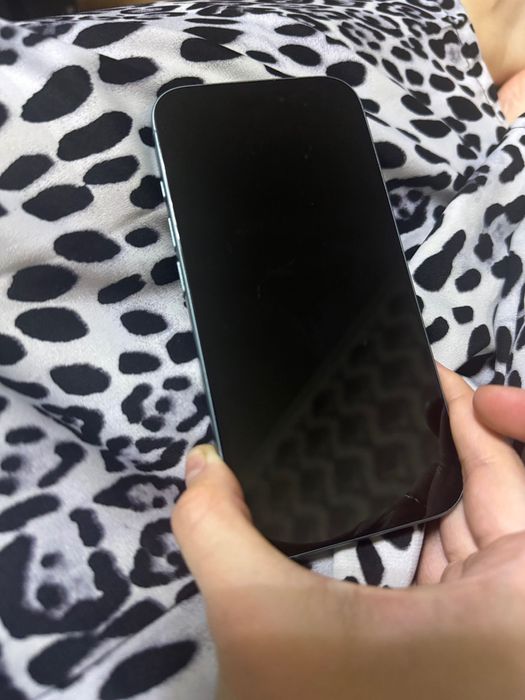 Продам iPhone 16 128гб 92%