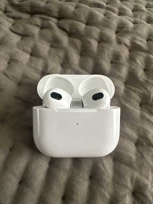 Air pods 3 series