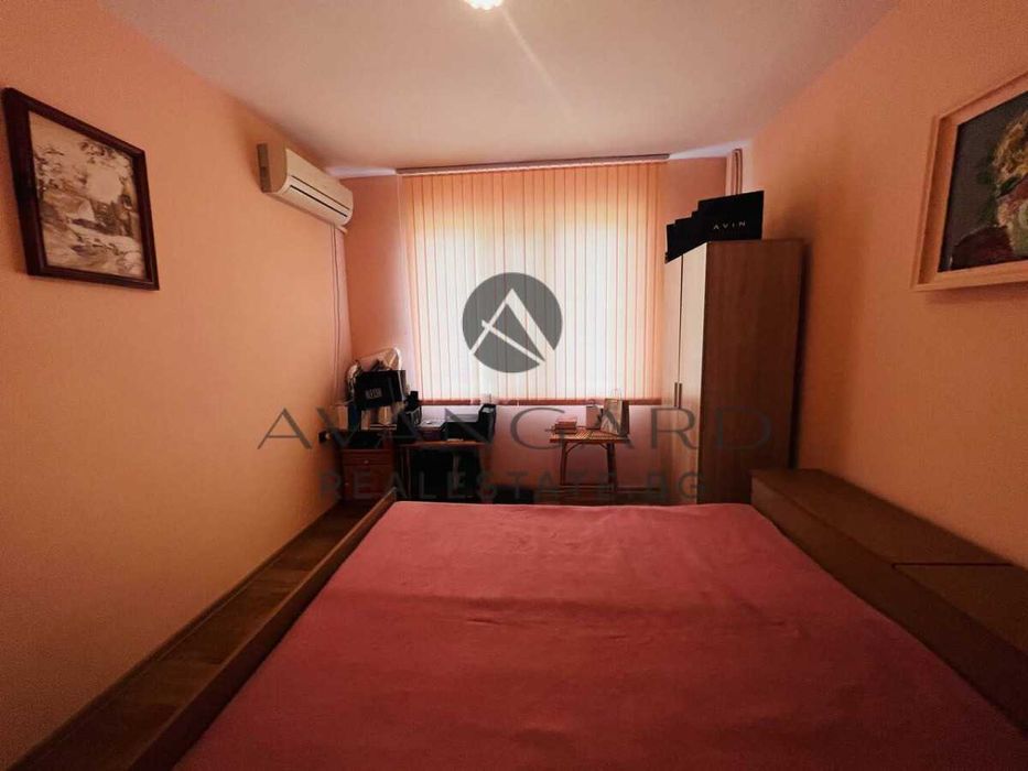 Продава се Тристаен апартамент в Пловдив, Христо Смирненски - 86 кв.м за 1542 €/кв.м - Снимка #5