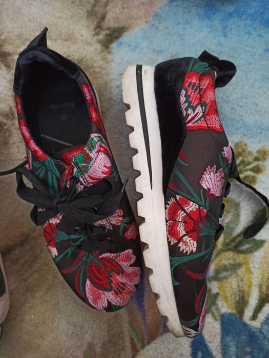 Спортни обувки 38-39 номер Bianki,Bershka
