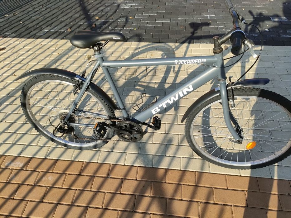 Bicicleta B TWIN Rockrider 50, dimensiune roti 24 inch, folosita o var