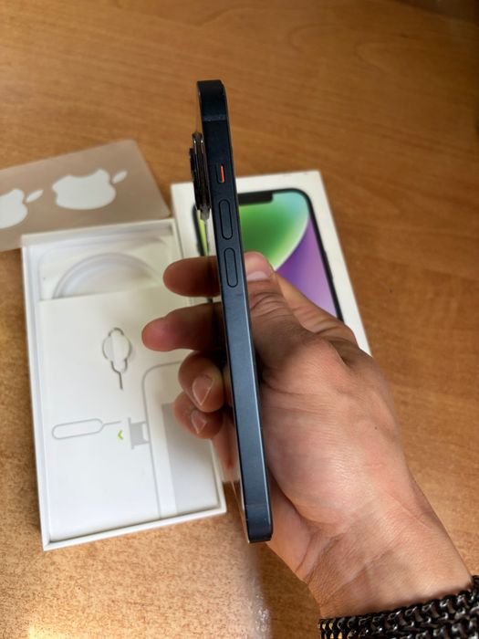 Продам iphone 14 midnight black