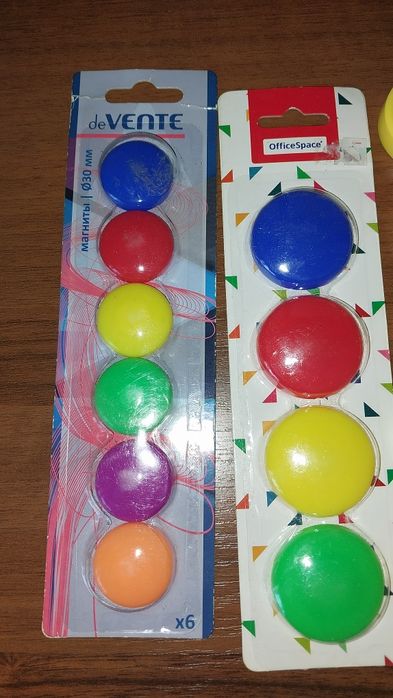 Продаются магниты разные.