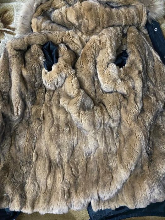 Продаю парку. Теплая