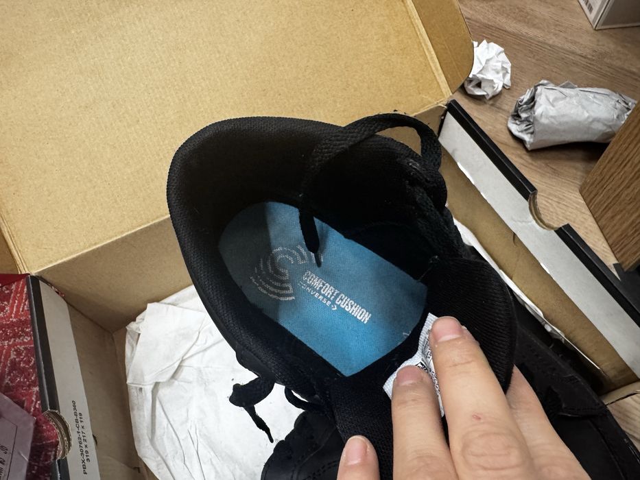 Продам оригинал кеды converse