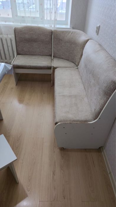 Кухонный Стол с уголком