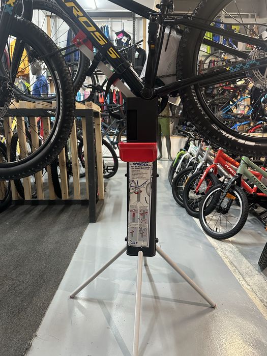 Suport bicicleta pentru mentenanta