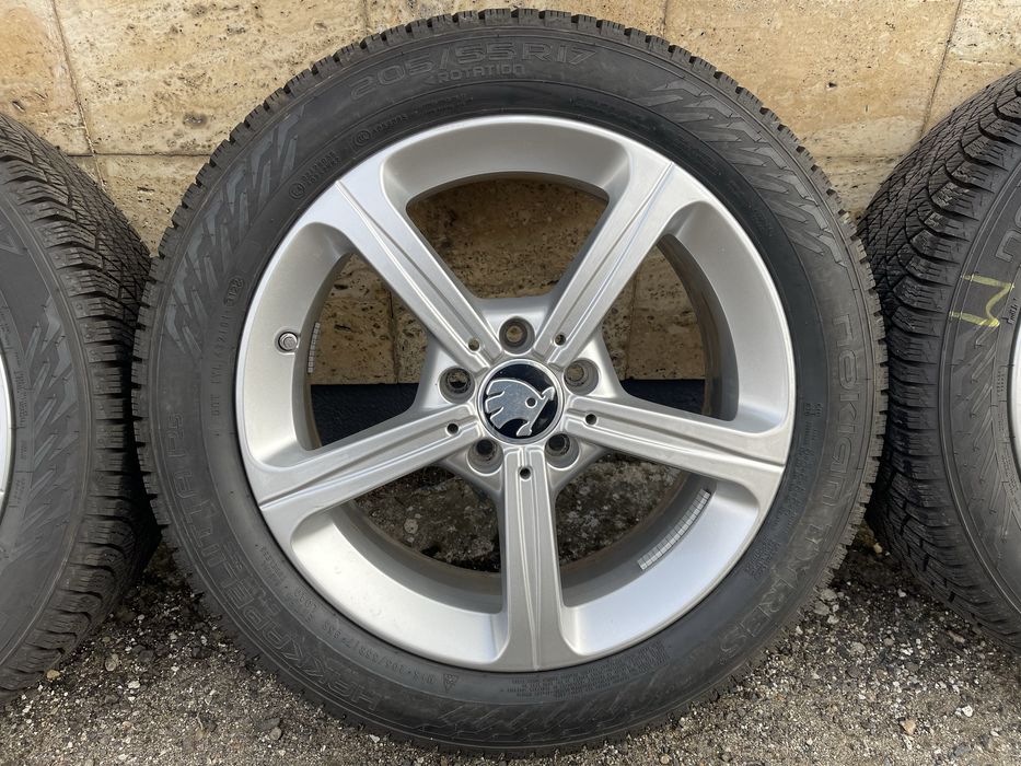 Jante Roti 17 Skoda Octavia 4 3 2 Scout Yeti Anvelope 205 55 R17 M+S