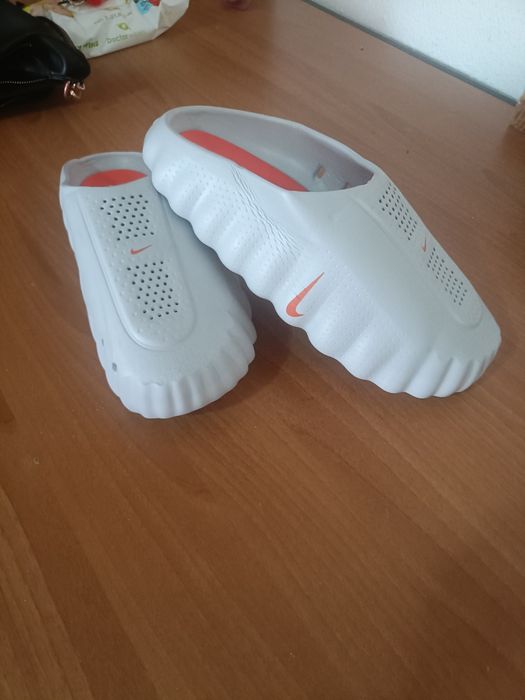 Papuci Nike unu la unu model nou noi cu eticheta