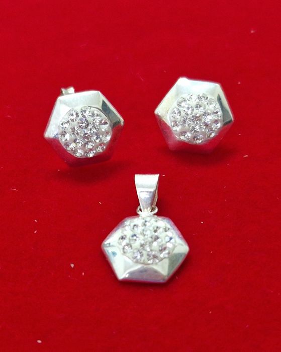 AG188, set argint 925,nou/marcat, zirconii albe