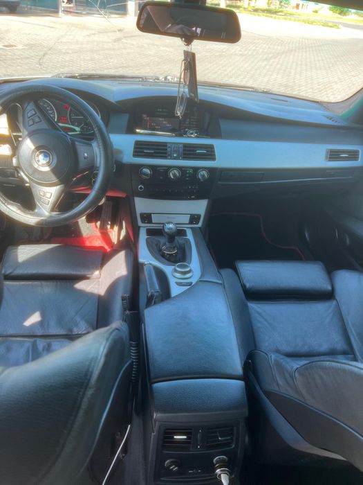 Vand BMW SERIA 5 E60 520 D 2008 pachet M