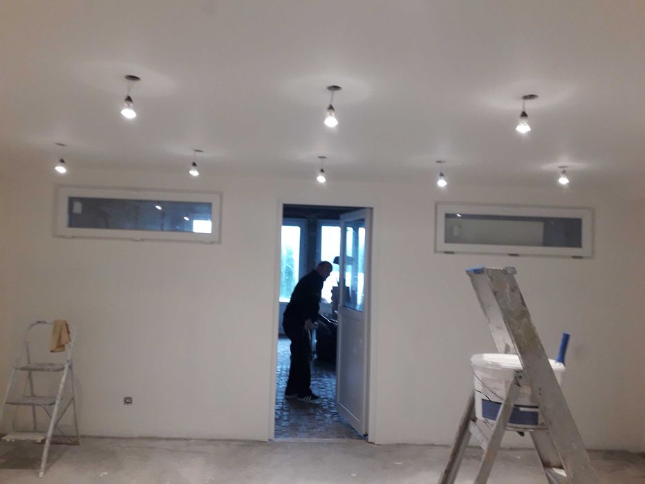 Execut renovari interioare
