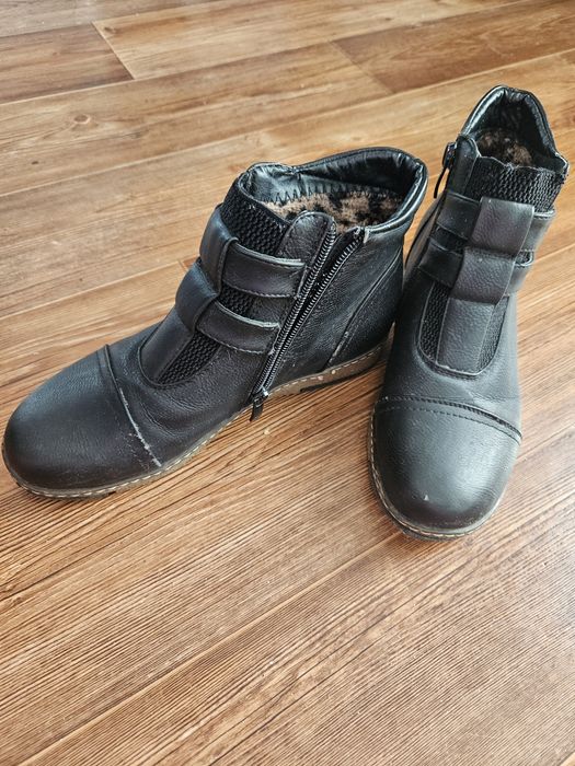 Ботинки для девочки р.36