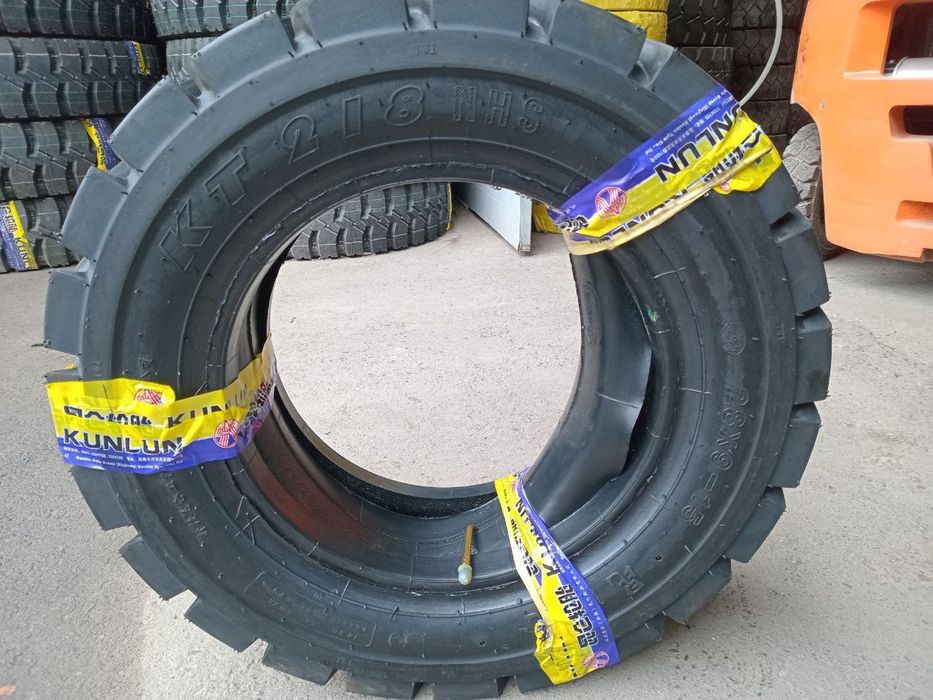 Шина размер 5.00-8 Solid KUNLUN