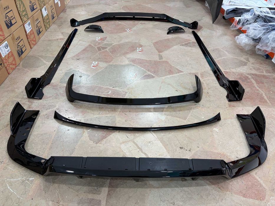 Aero Kit - BMW G05 2019+ MTech  Lip fata + Difuzor Spate + Lip Prag