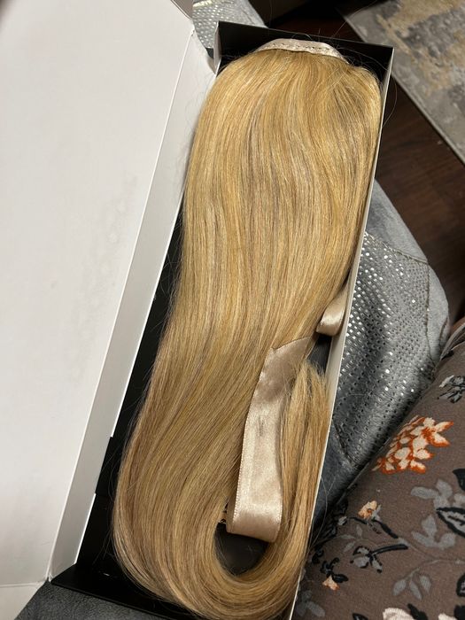 Vând cozi blonde superbe din păr natural
