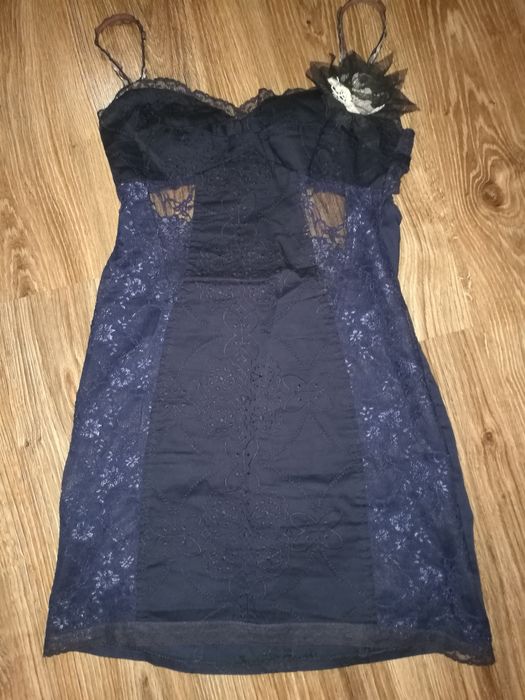 Rochita scurta eleganta