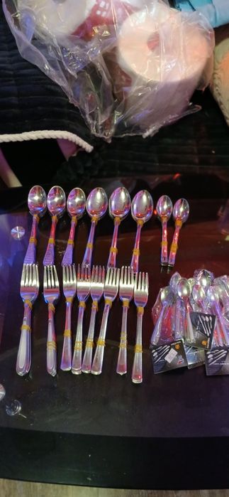 Вилици лъжици нови