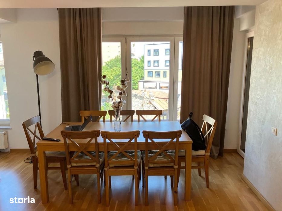 Apartament 3 camere cu terasă în Eminescu