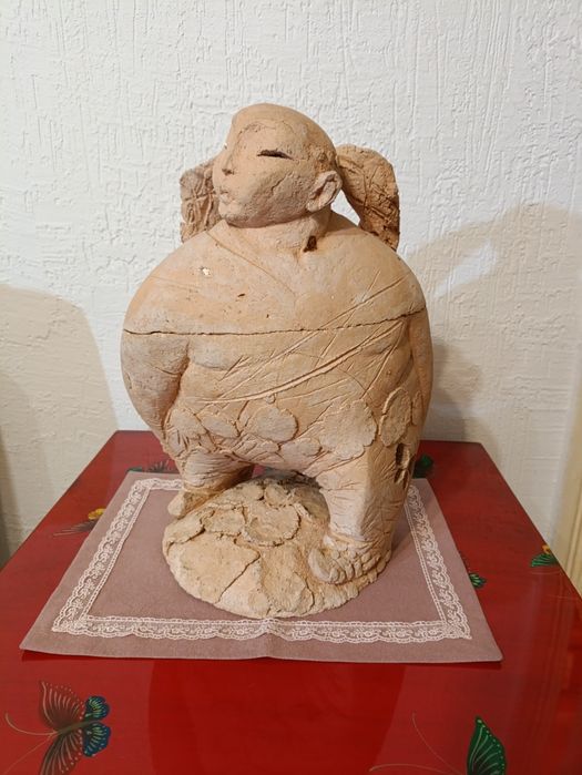 Ангел с крыльями