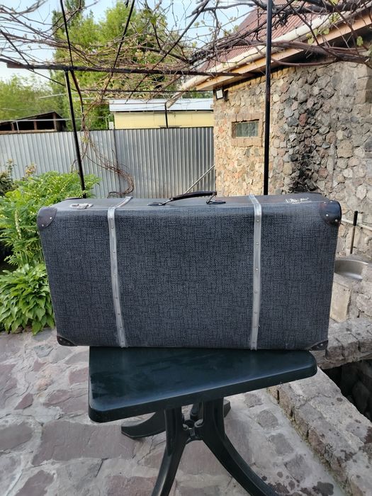 Продам чемодан 60 х годов