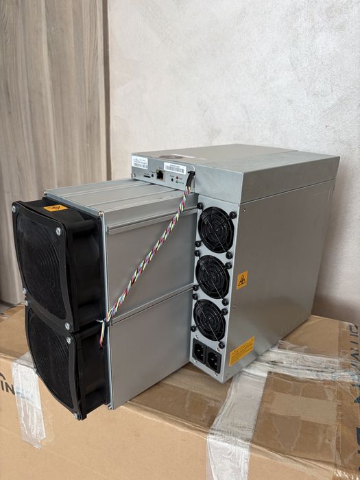 Vând Bitmain Antminer Z15 Pro nou in stoc ZEC Zcash, nu BTC LTC Doge