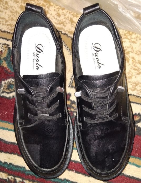 Продам обувь женскую 37 размер