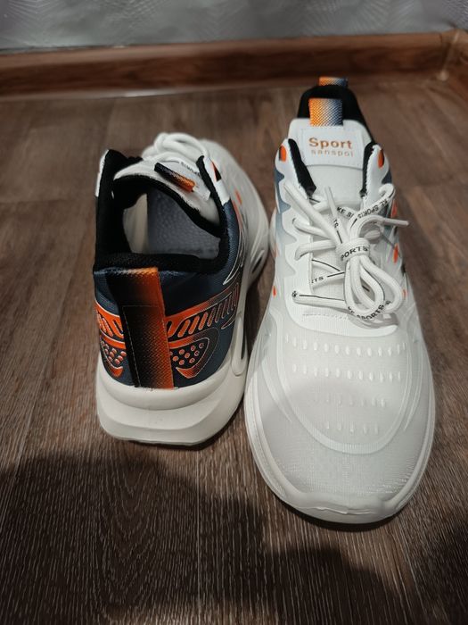 Кроссовки мужские