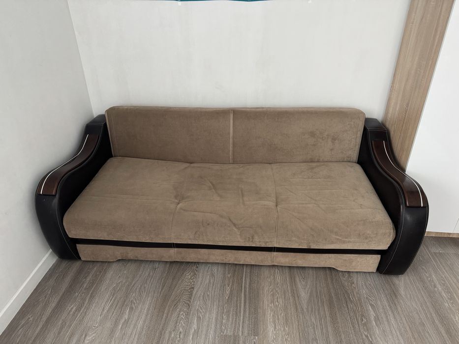 Диван для гостинной раздвигается