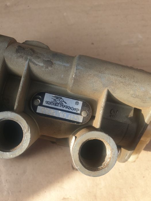 Кран ручника автобус Сетра