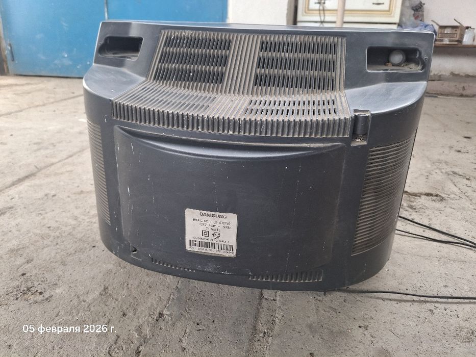 Цветной телевизор