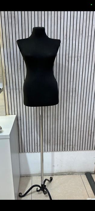 Манекены по  6000 тг